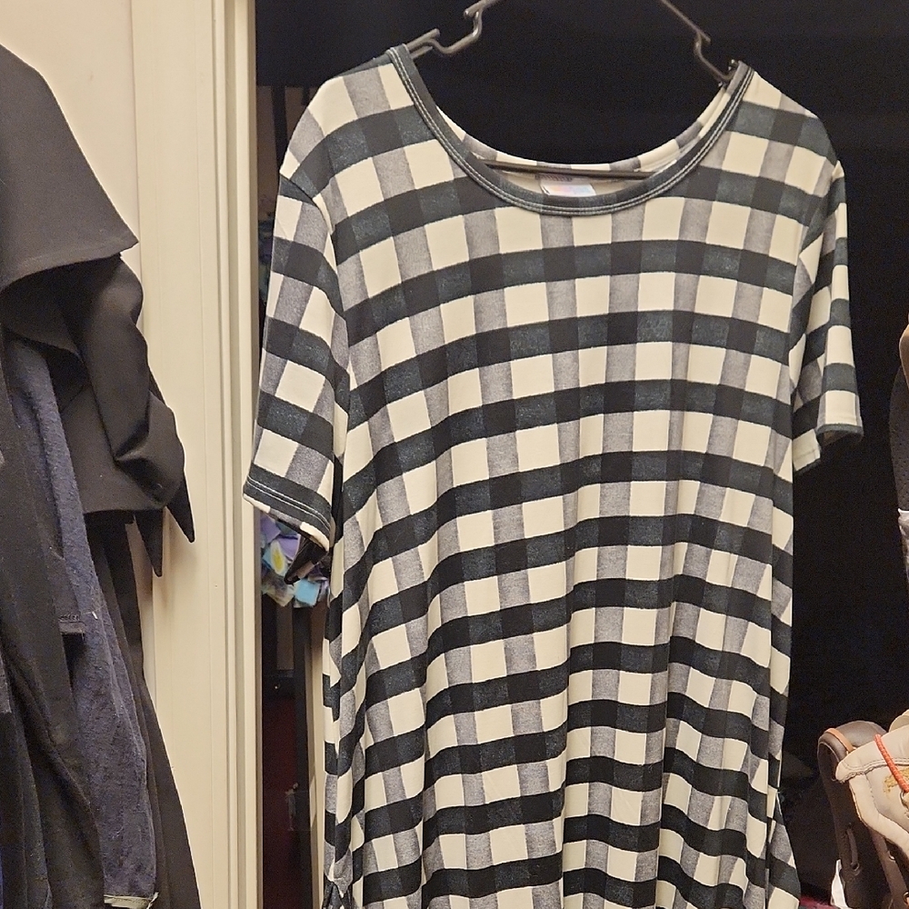 LuLaRoe Carly Black and White Plaid Top